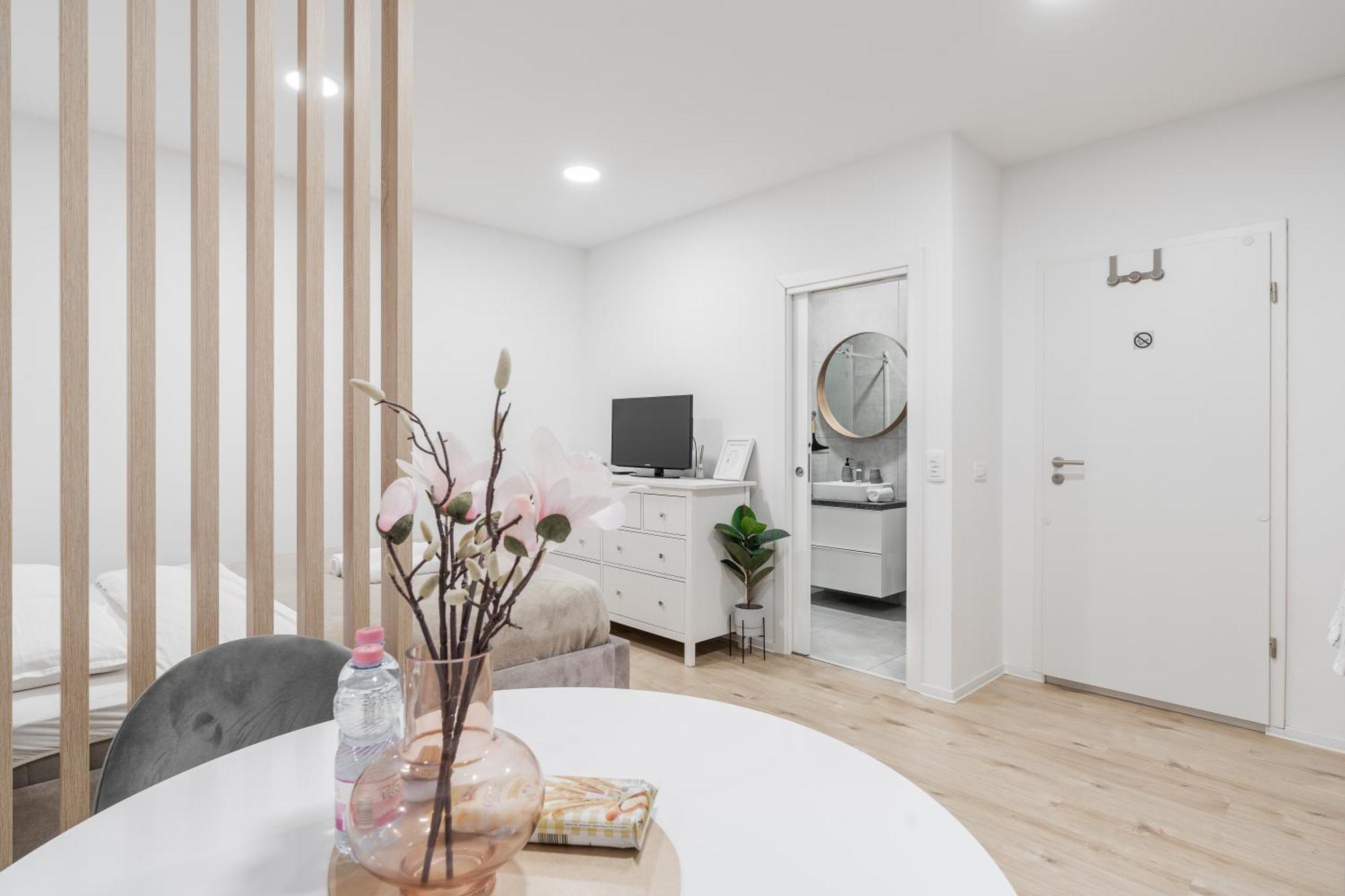 Classy & Cozy Apartment Lubiana Esterno foto