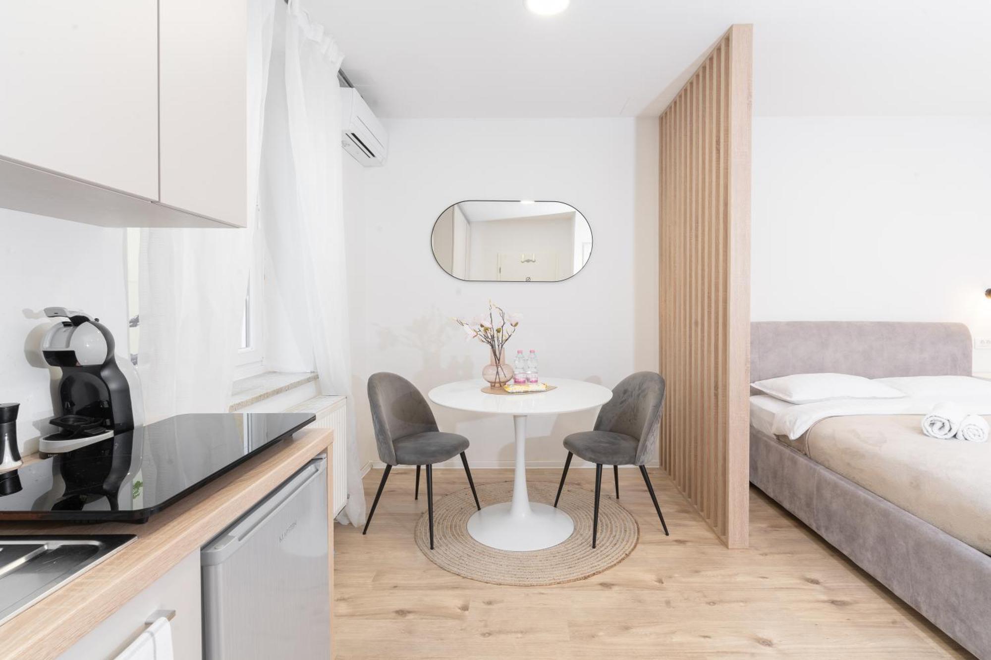 Classy & Cozy Apartment Lubiana Esterno foto